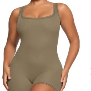 NWT Skims Stretch Cotton Ribbed Onesie Jumpsuit in Olive Green/Army in XXS